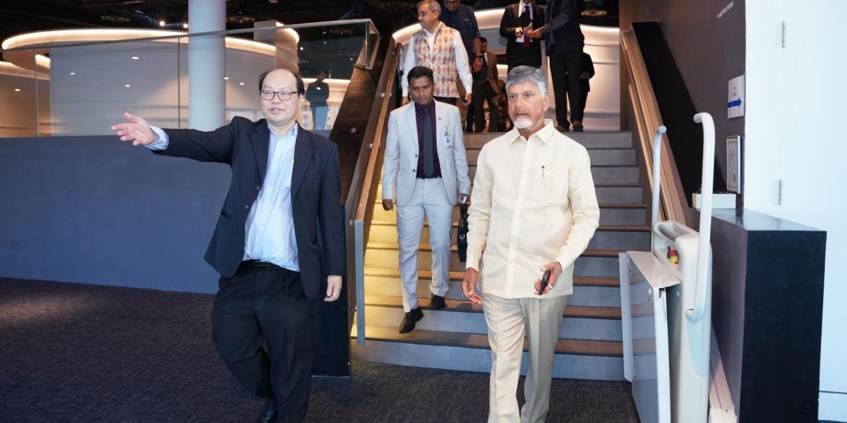 Chandrababu at Jurong Island