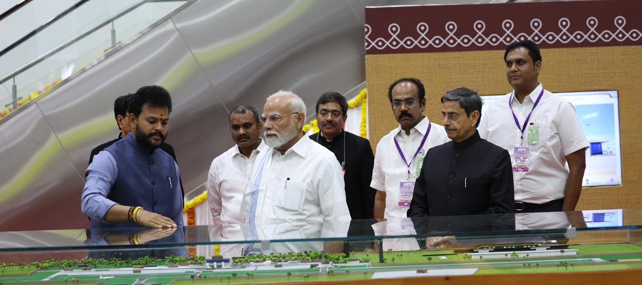 PM Modi unveils ₹4,900-Crore infrastructure projects in Thoothukudi (@narendramodi on X) PM Modi unveils ₹4,900-Crore infrastructure projects in Thoothukudi (@narendramodi on X)