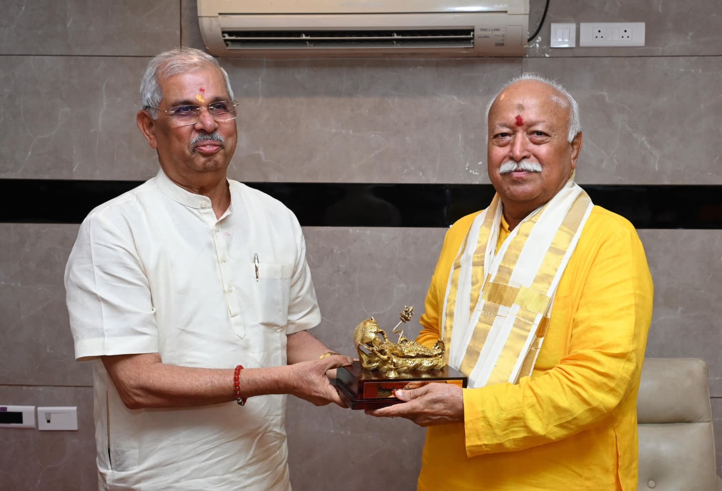 Governor-appointed Vice-Chancellors must apologise for attending RSS event, says Kerala CM Satheesan