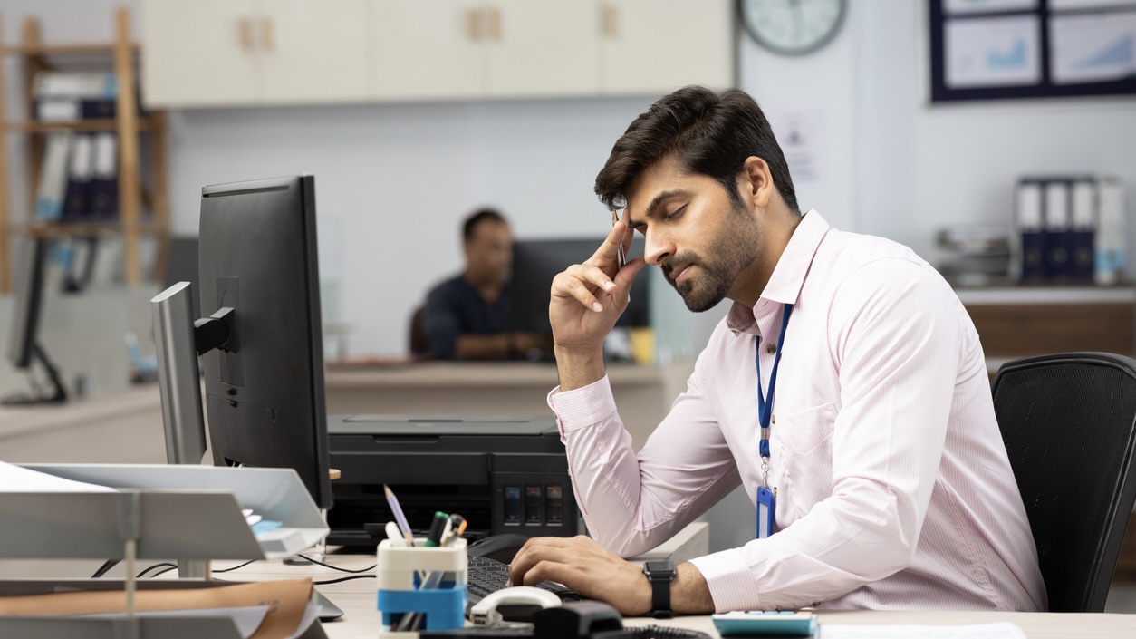 The right to disconnect is the legal right of employees in many Western countries to ignore work-related calls, emails and messages outside official hours. The right to disconnect is the legal right of employees in many Western countries to ignore work-related calls, emails and messages outside official hours.