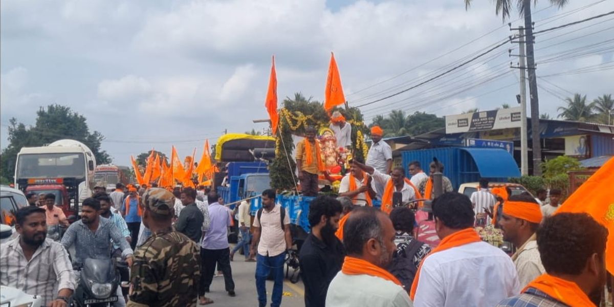Ganesha idol on a truck in Maddur. Ganesha idol on a truck in Maddur.