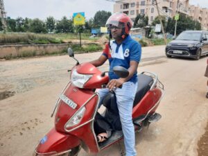 Suman is confused over how the authorities, who cited lack of funds, get the money soon after an accident. 