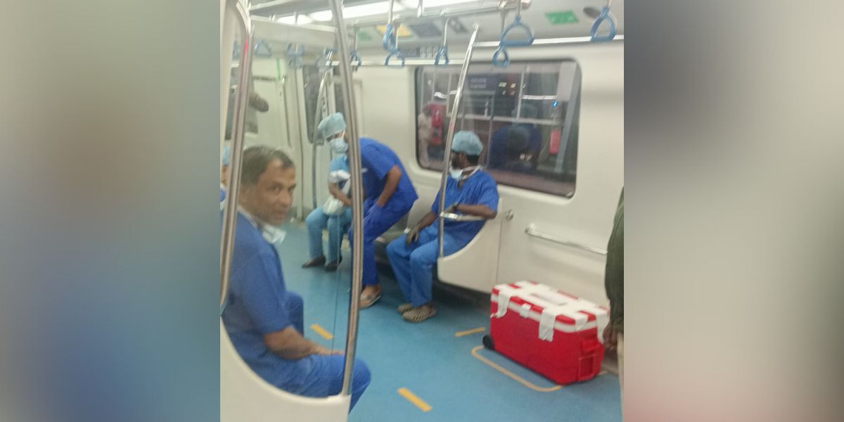 Medical team with the heart inside Namma Metro. Medical team with the heart inside Namma Metro.