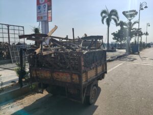 Scrap dealers loading up on metallic parts