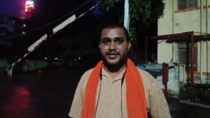 Hindupur's Naveen Kumar Varma, who took six victims to the hospital