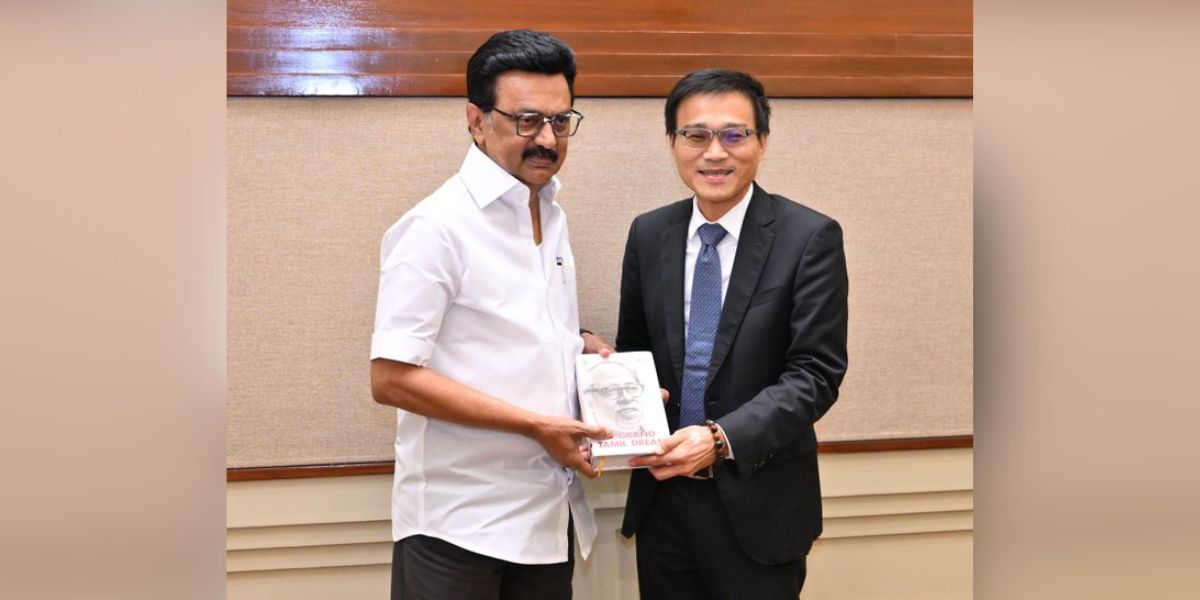 Chief Minister MK Stalin met Foxconn’s India Representative Robert Wu.