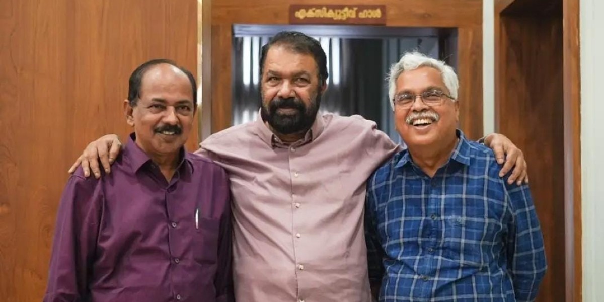 Education Minister Sivankutty meets CPI State Secretary Binoy Viswam Education Minister Sivankutty meets CPI State Secretary Binoy Viswam