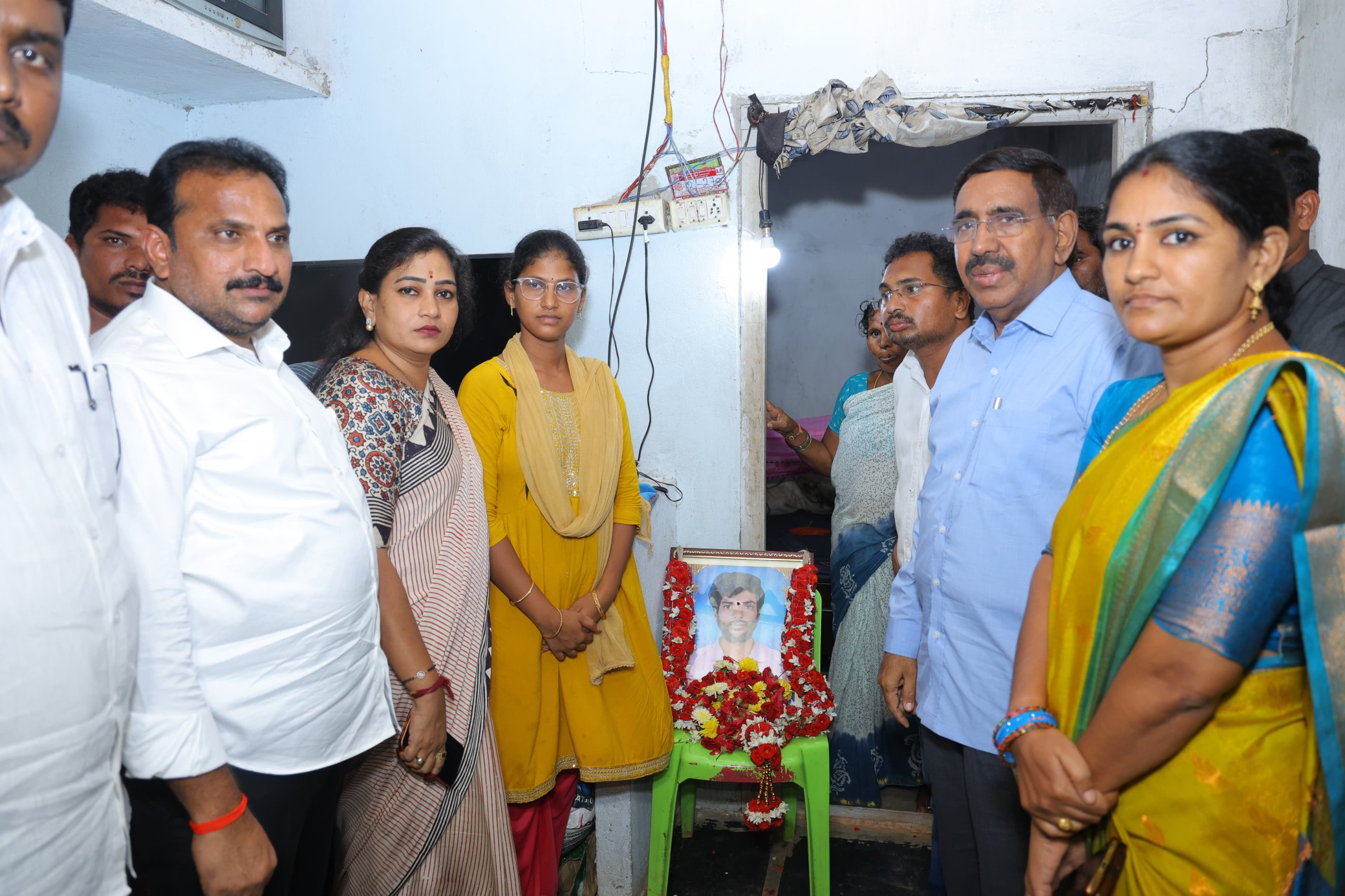 Andhra Pradesh Home Minister Vangalapudi Anitha met with the victim's kin. Credit: x.com/Anitha_TDP