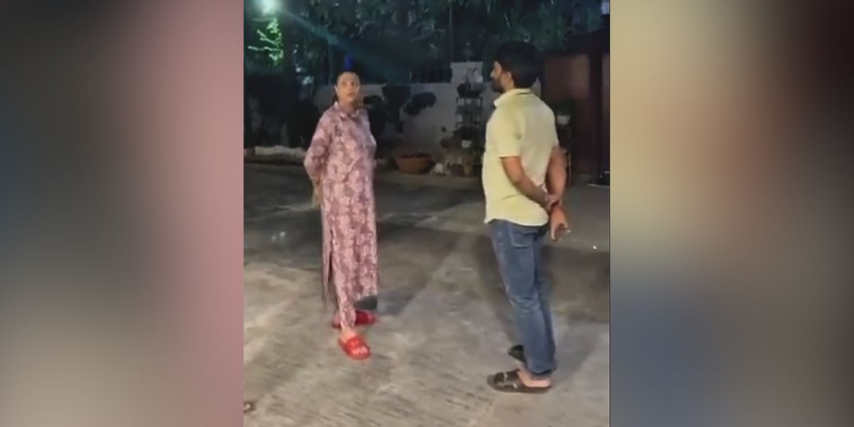 Minister Konda Surekha and her daughter Sushmitha Patel confronted the police