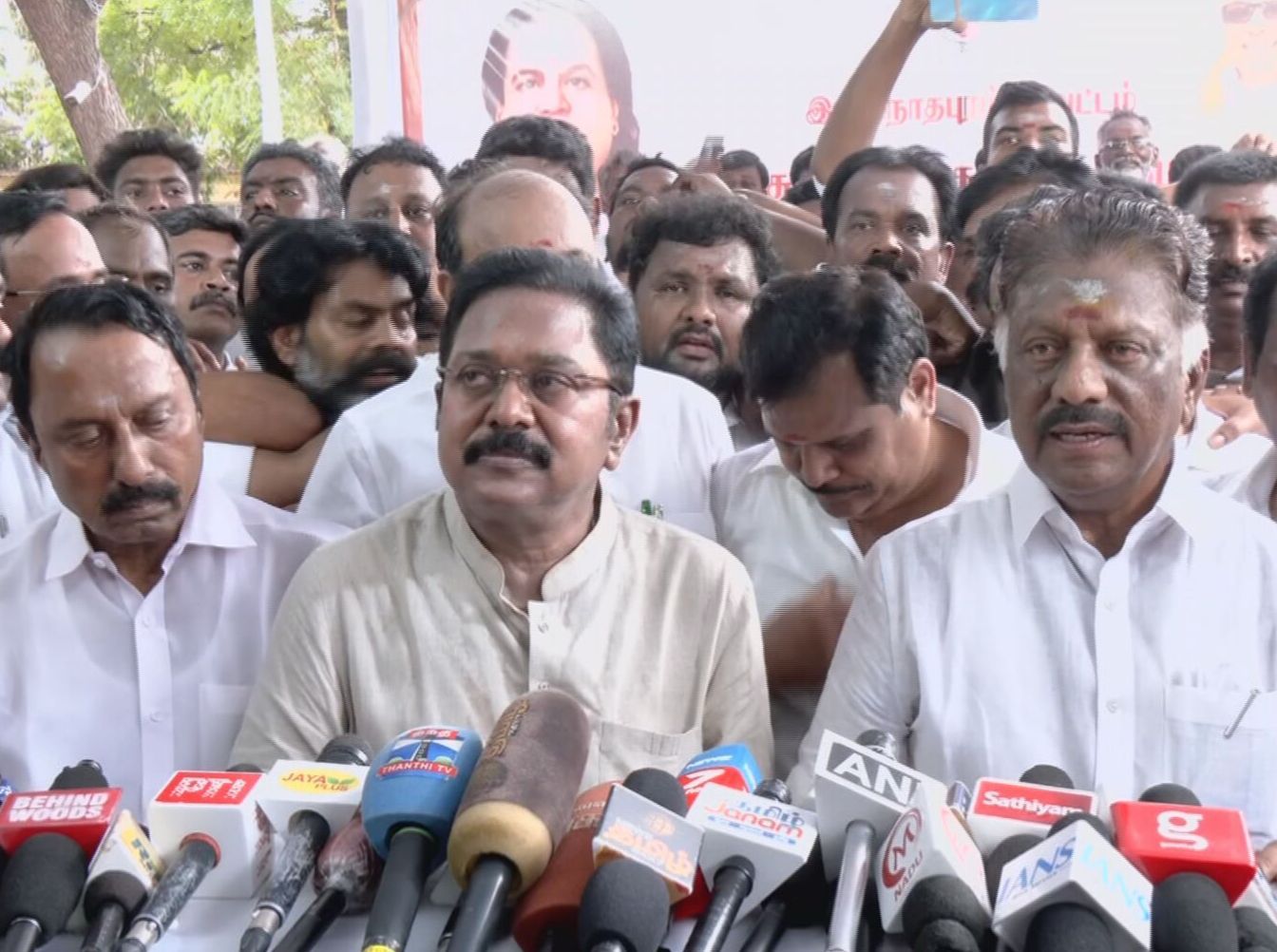 KA Sengottayan, TTV Dhinakaran, O Paneerselvam announcing their alliance at Pasumpon on Thursday, 30 October.