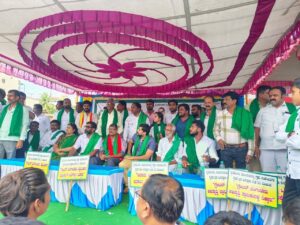Shivakumar said that as many as 70 percent of landowners were in favour of the acquisition. Farmers, however, rejected this claim.