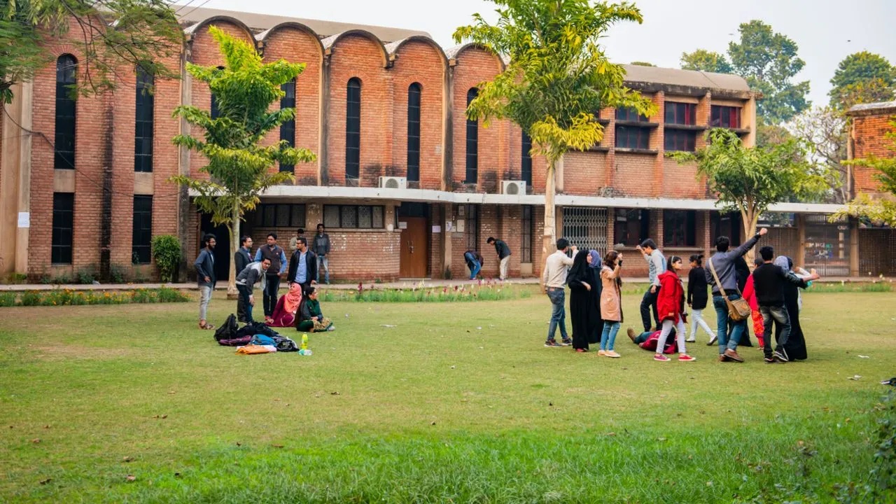 college With private colleges threatening to go on strike, students now face uncertainty, with mid-semester exams around the corner. (Representational image/iStock)