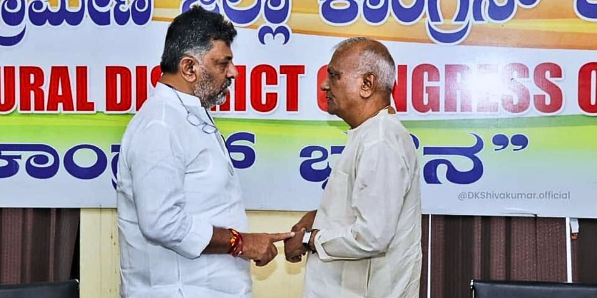 Raju Kage with Deputy Chief Minister DK Shivakumar.