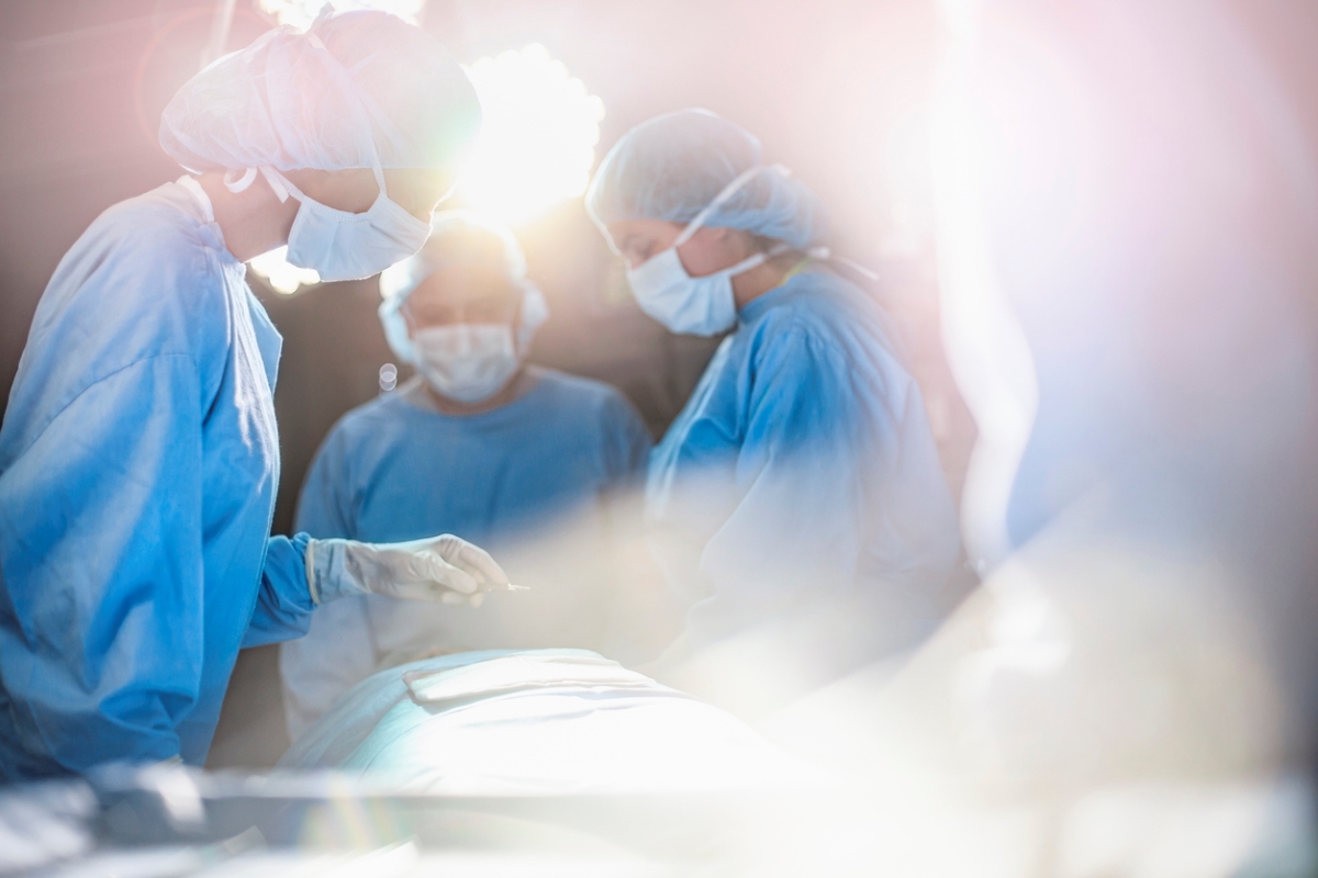 Robot assisted deceased adult donor kidney transplant