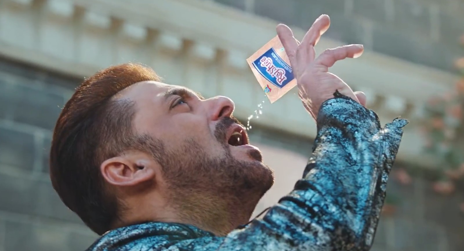 Screengrab from Salman Khan's Rajshree pan masala ad. Credit: YouTube/Prachar Communications Pvt. Ltd.