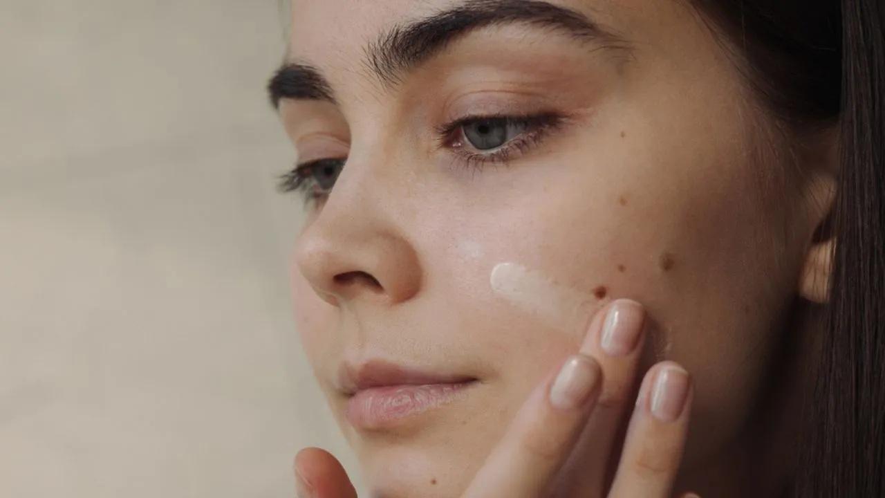 An underground 'beauty-offering' ecosystem is thriving on India's weak enforcement of rules and an insatiable desire for instant fair skin.