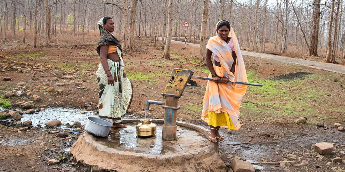 Uranium in Bihar groundwater found in breast milk, but experts say breastfeeding is safer