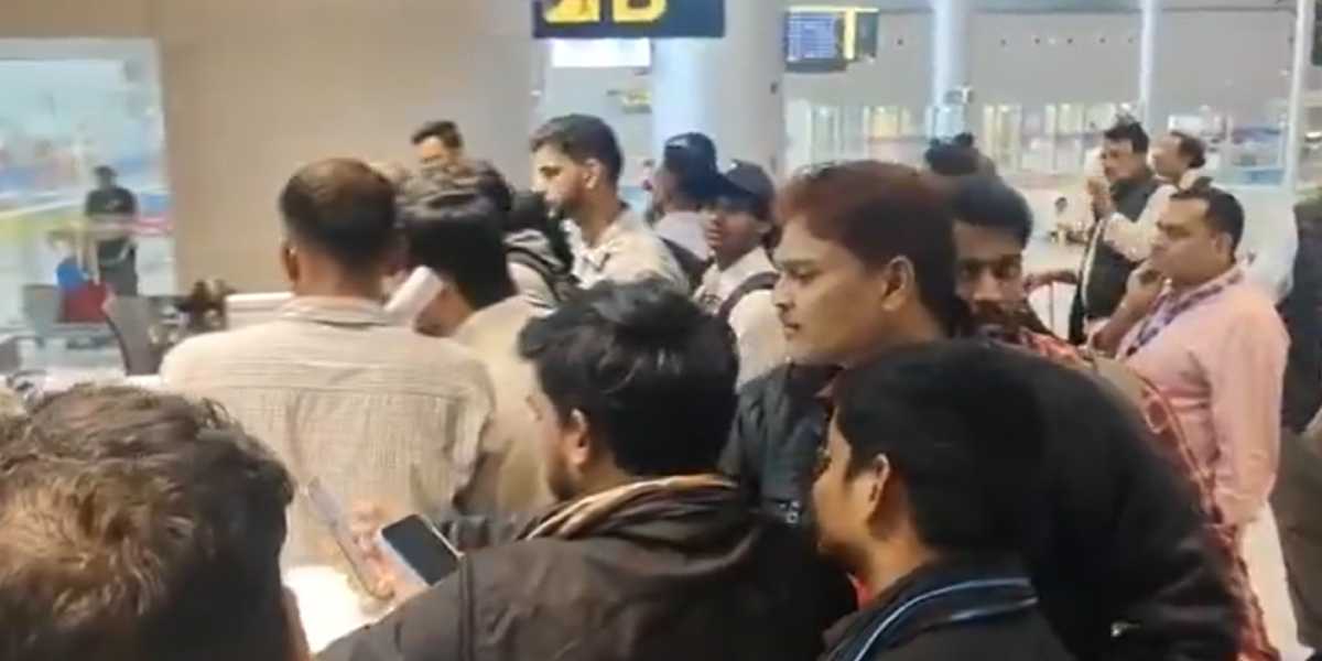 Passengers stuck at Hyderabad airport.(Supplied)
