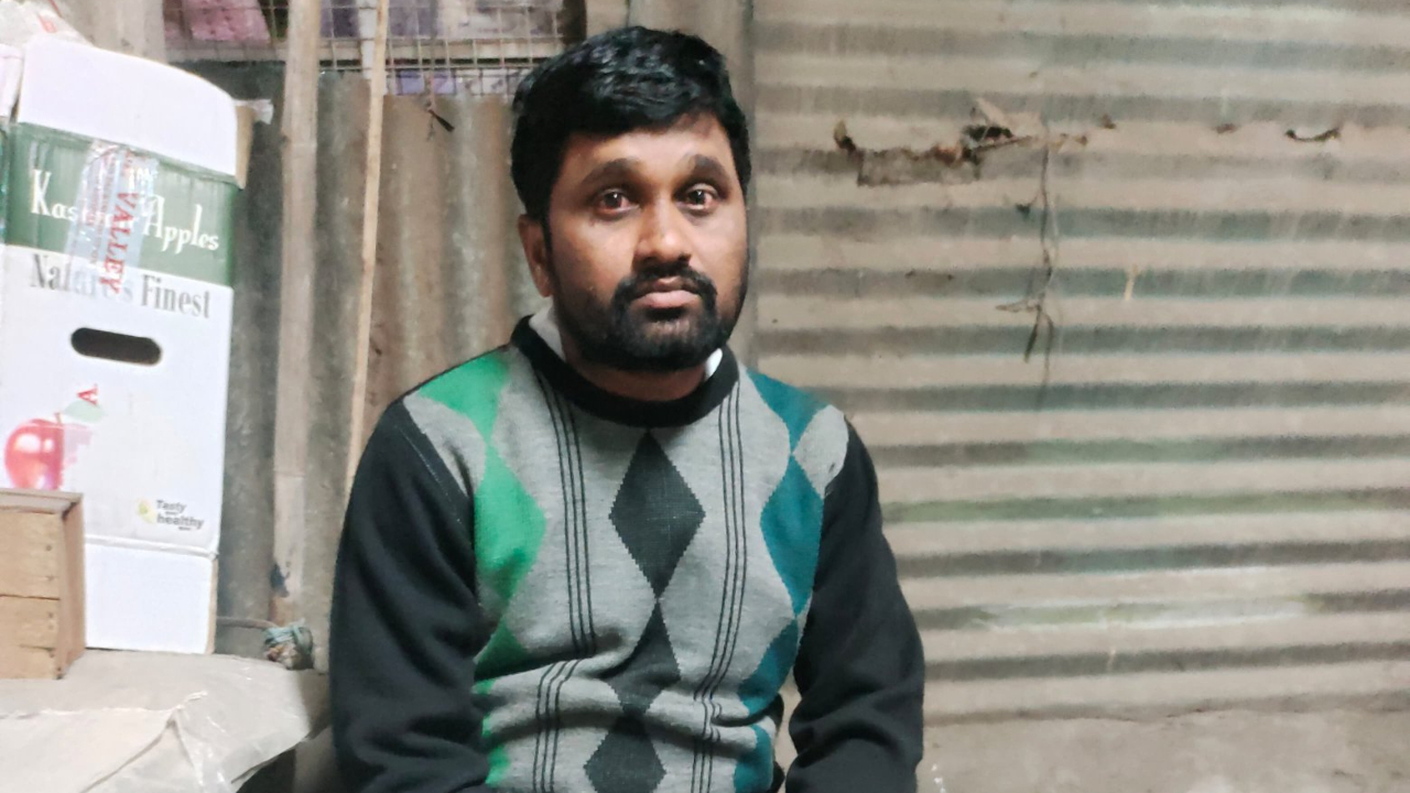 Gorlapalli Raj Kumar, Panchayat Secretary of Kannepalli Village and Mandal in Mancherial District was caught by Telangana ACB demanding and accepting bribe of Rs 5000. Credit: x.com/TelanganaACB