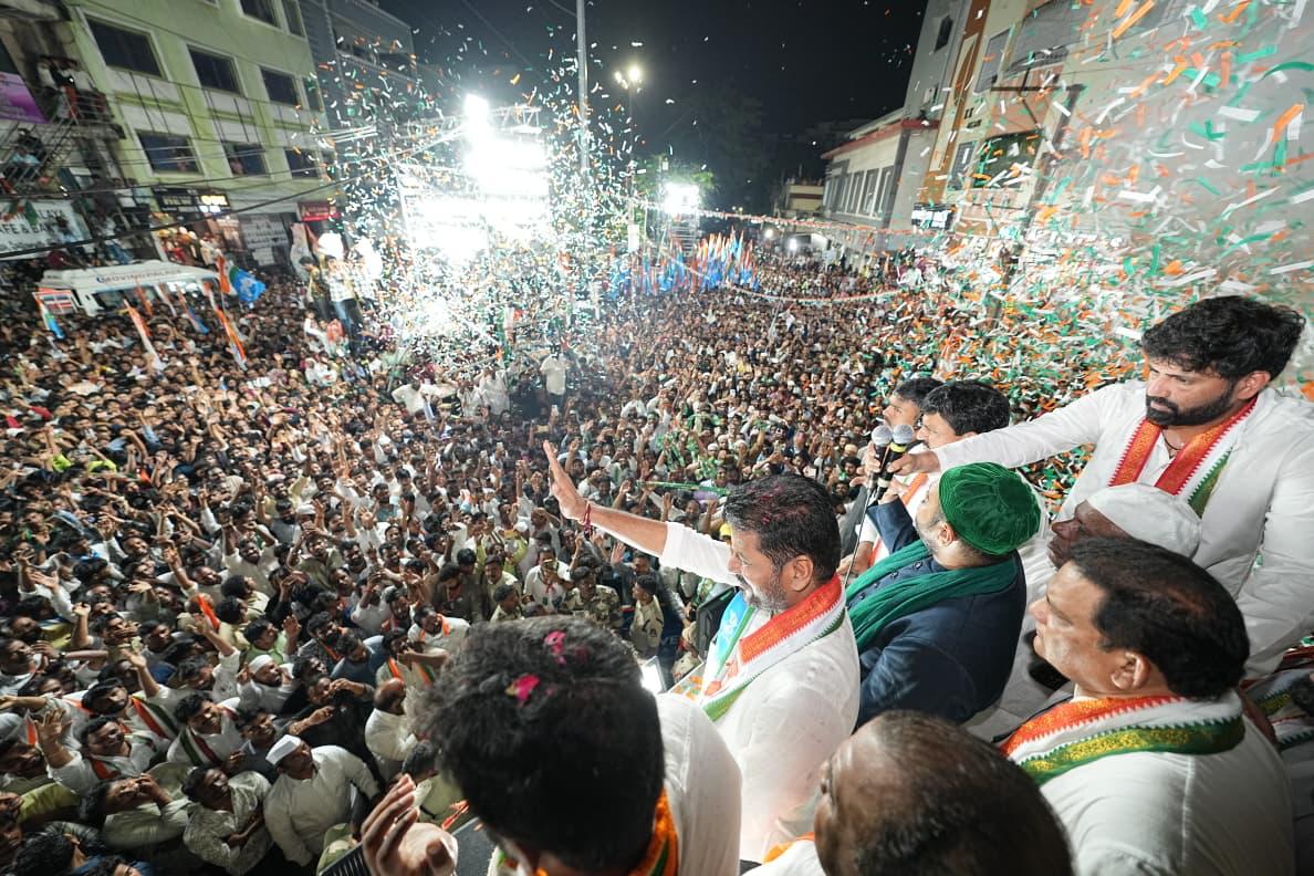 Congress leaders during a poll rally in Telangana.