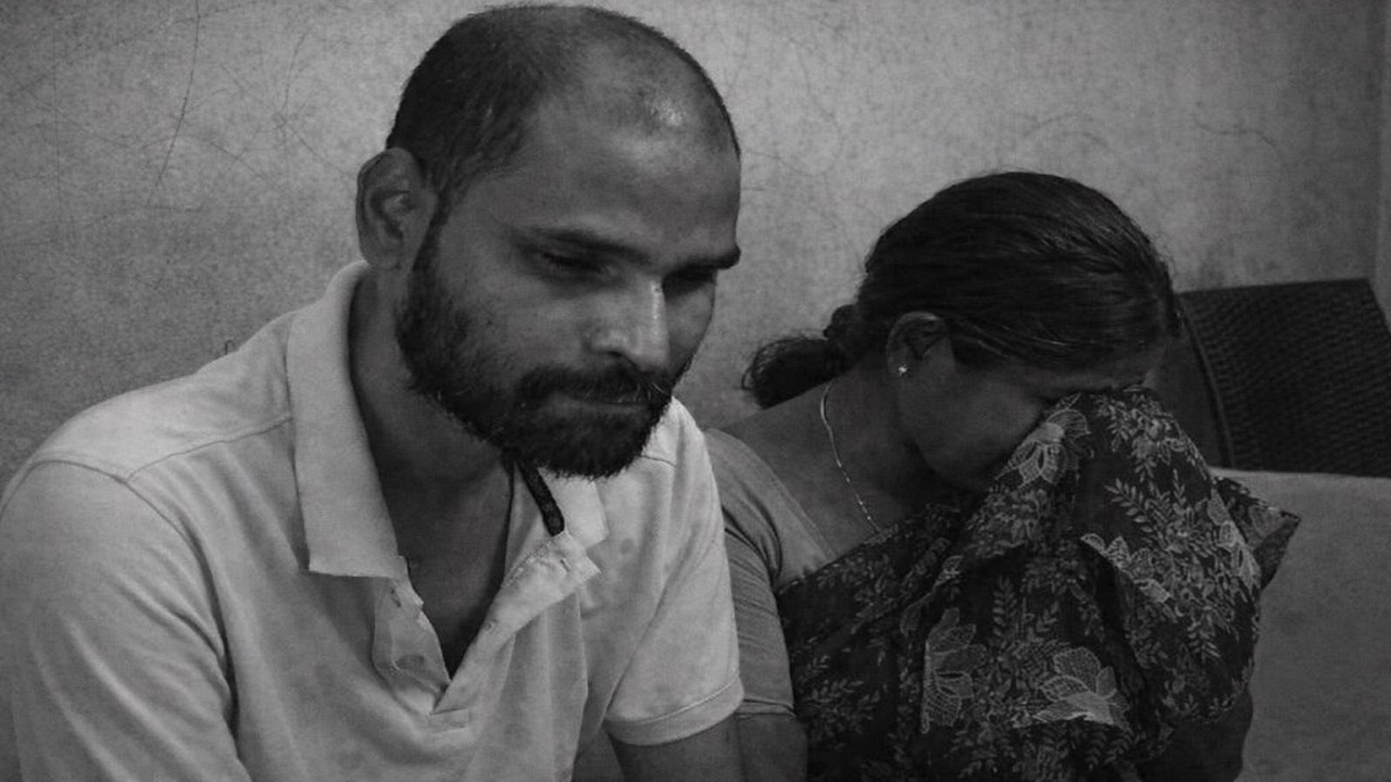 Sanoop with his mother Valsala