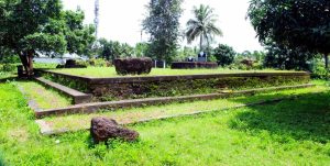 A prominent Mamankam monument, Nilapaduthara has been restored under the Nila Tourism Project with the support of the Kerala Archaeology Department.