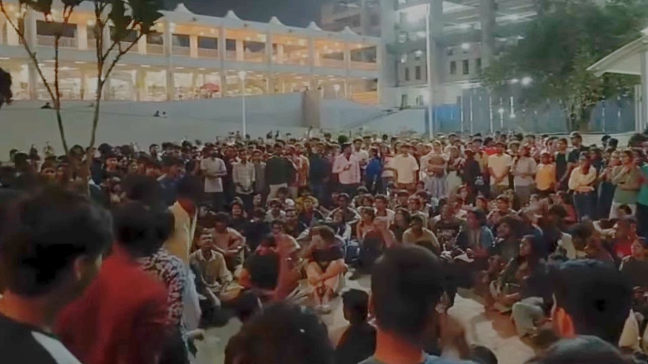 Azim Premji University students protested against the ABVP attack.