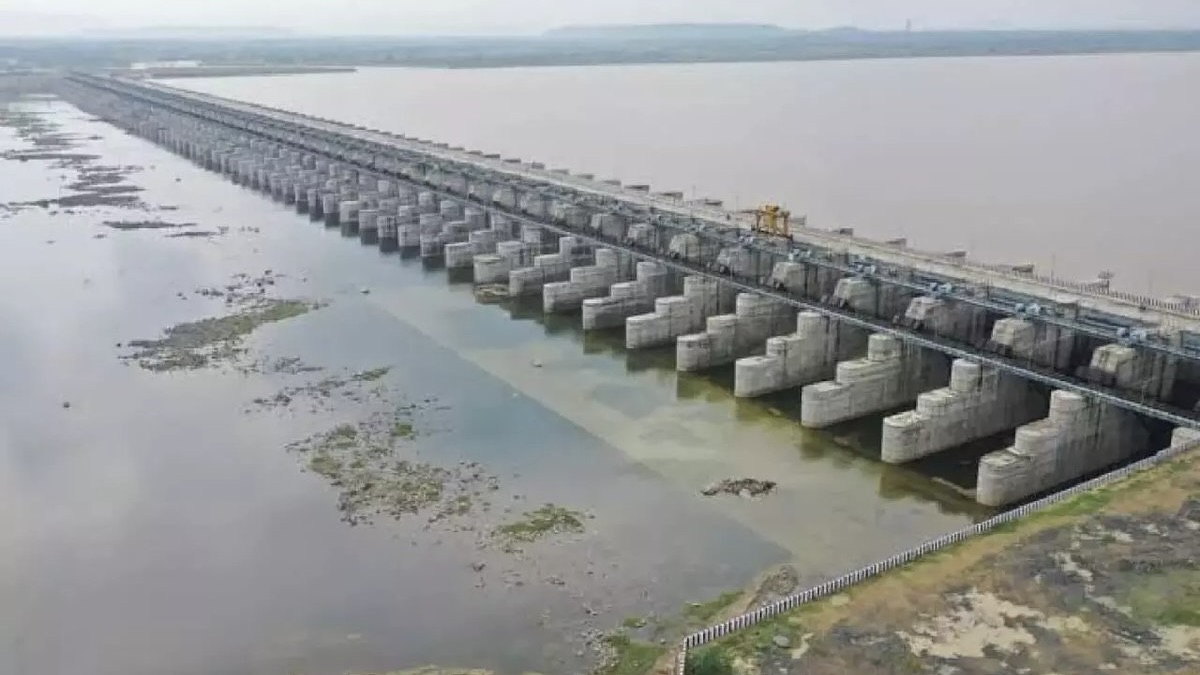 Telangana to seek Maharashtra’s consent to raise Tummidihatti barrage height to 150 metres