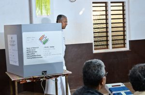 Chief Minister Pinarayi Vijayan cast his vote.