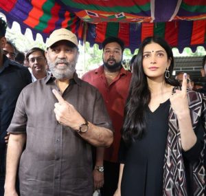 Kamal Haasan cast his vote along with his daughter Shruti Haasan.