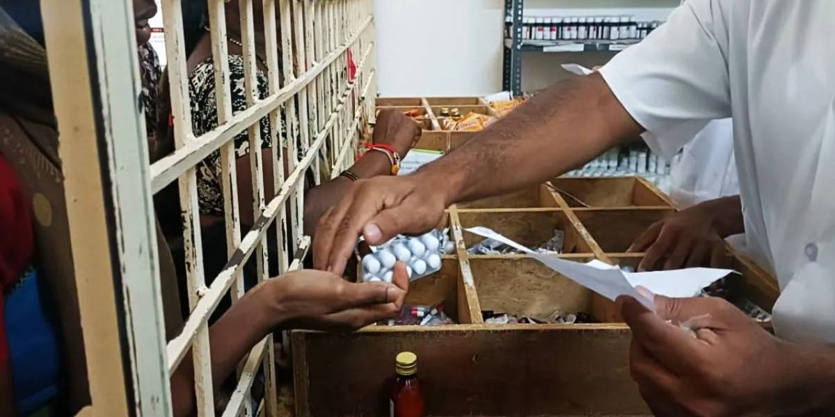 Across the 141 entries, dissolution failures represented the most common reason for rejection.