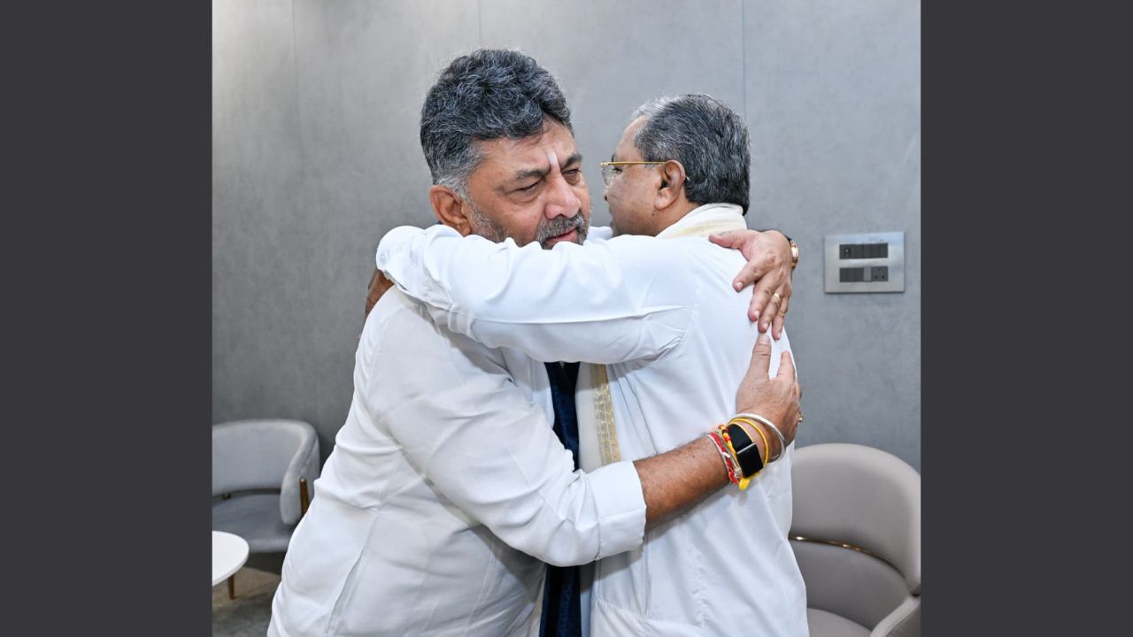 Siddaramaiah bids farewell to cabinet; ‘blesses’ DK Shivakumar