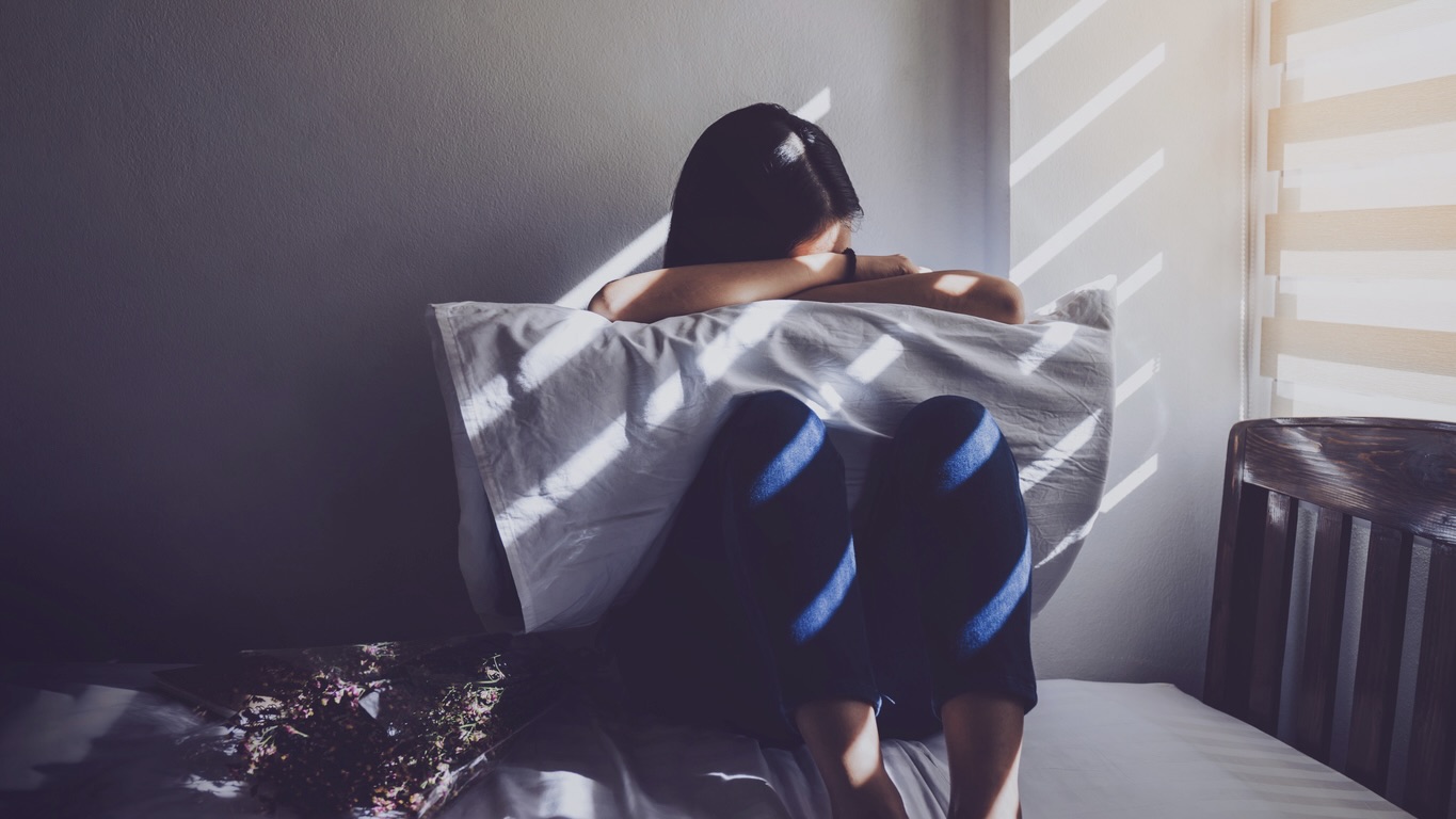 Living between dreams: When does daydreaming become maladaptive?