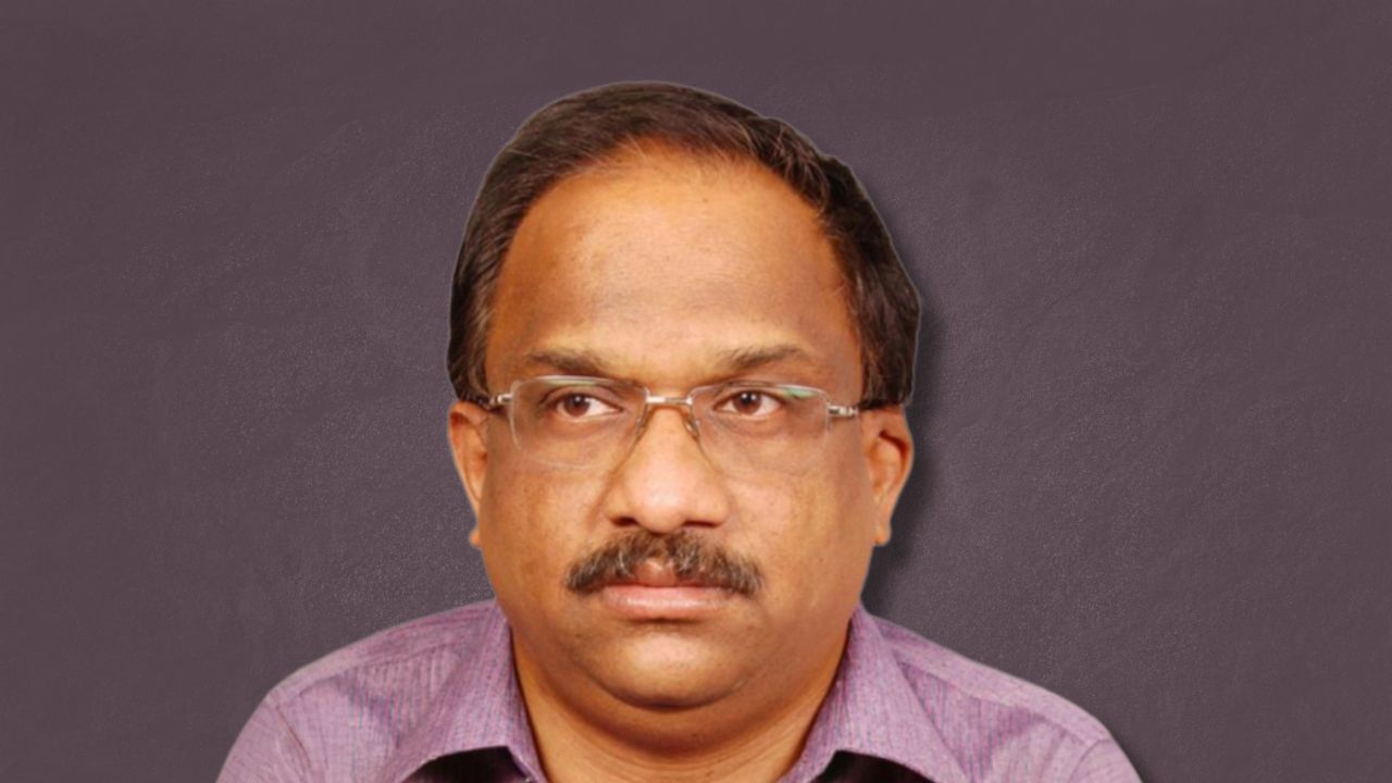 AP police reach Prof M Nageshwar Rao’s residence; Telangana police step in with ‘protection’ 
