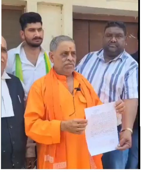 Former kar sevak Santosh Dubey at the Ram Janmbhoomi police station where he filed the complaint against alleged embezzlement of temple funds.