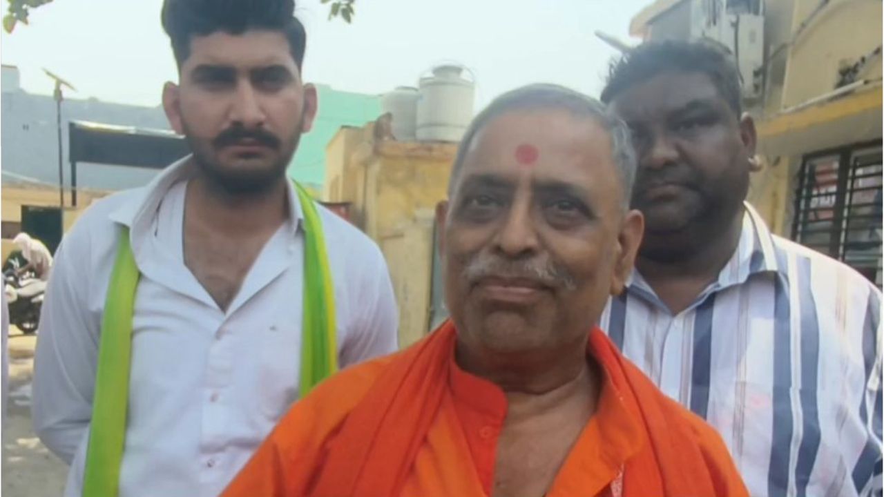 Former kar sevak Santosh Dubey, who has filed a complaint alleging embezzlement Ram Temple funds. (By arrangement/The Wire)