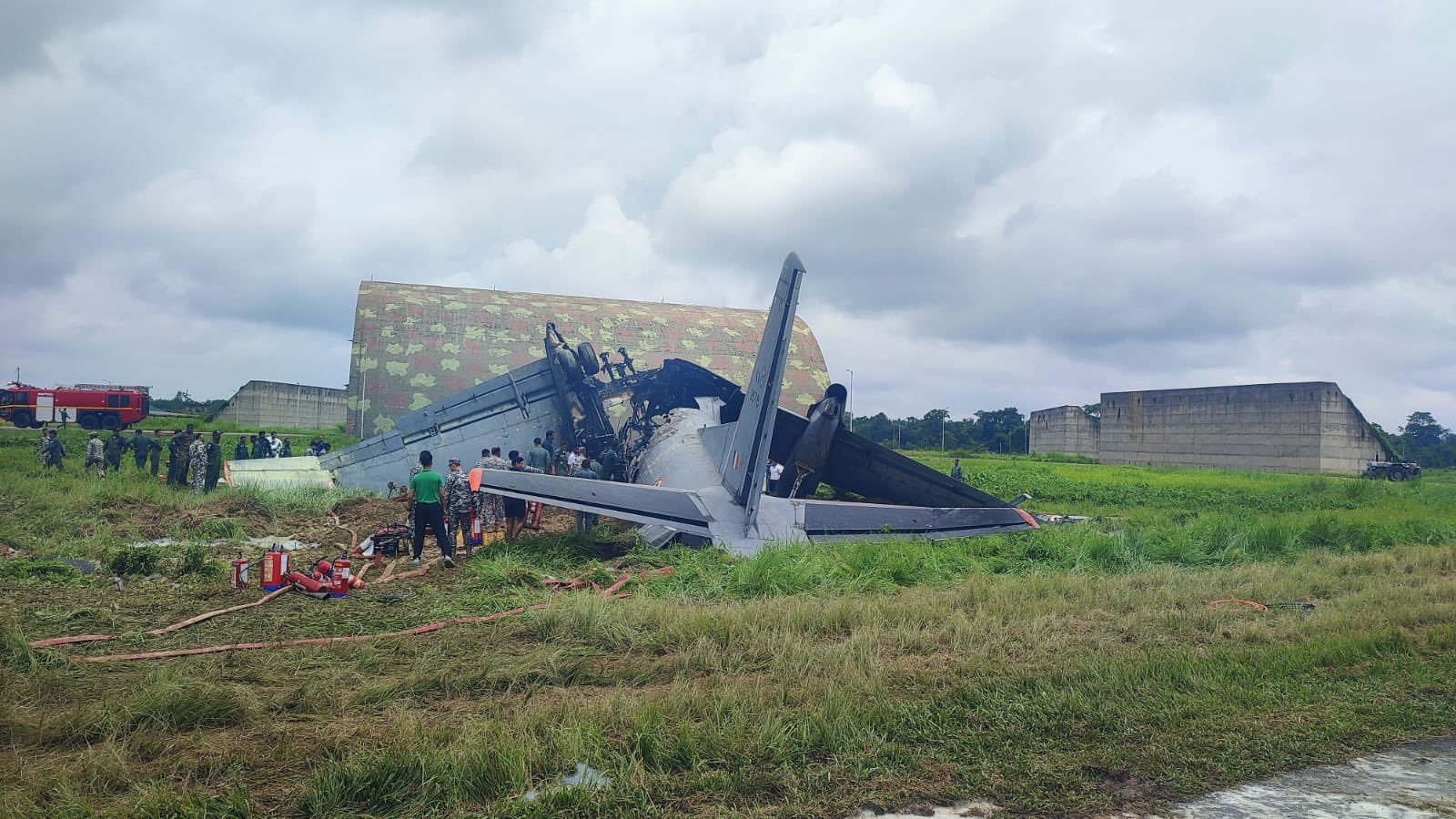 The crashed AN-32. Credit: x.com/samartoor3086