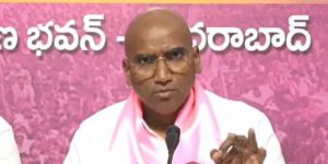 Praveen Kumar demands probe into alleged assault attempt on KTR’s aides in police station
