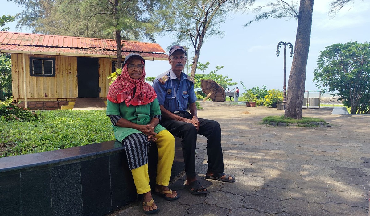 Janu Chechi and Kelappan Chettan