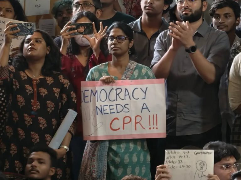 Several groups in Hyderabad held demonstration, protesting the Delhi police brutality against agitating students.