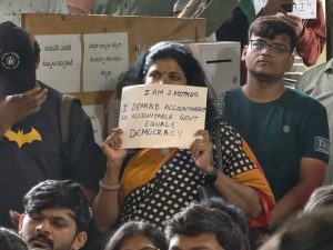Protesters demanded an accountable government for a healthy democracy. 