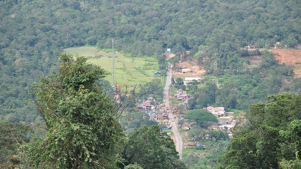 Karnataka recorded 16,805 snakebite cases and 160 deaths in 2025. Pictured, Someshwara in Udupi district. (Manjeshpv/Wikimedia)
