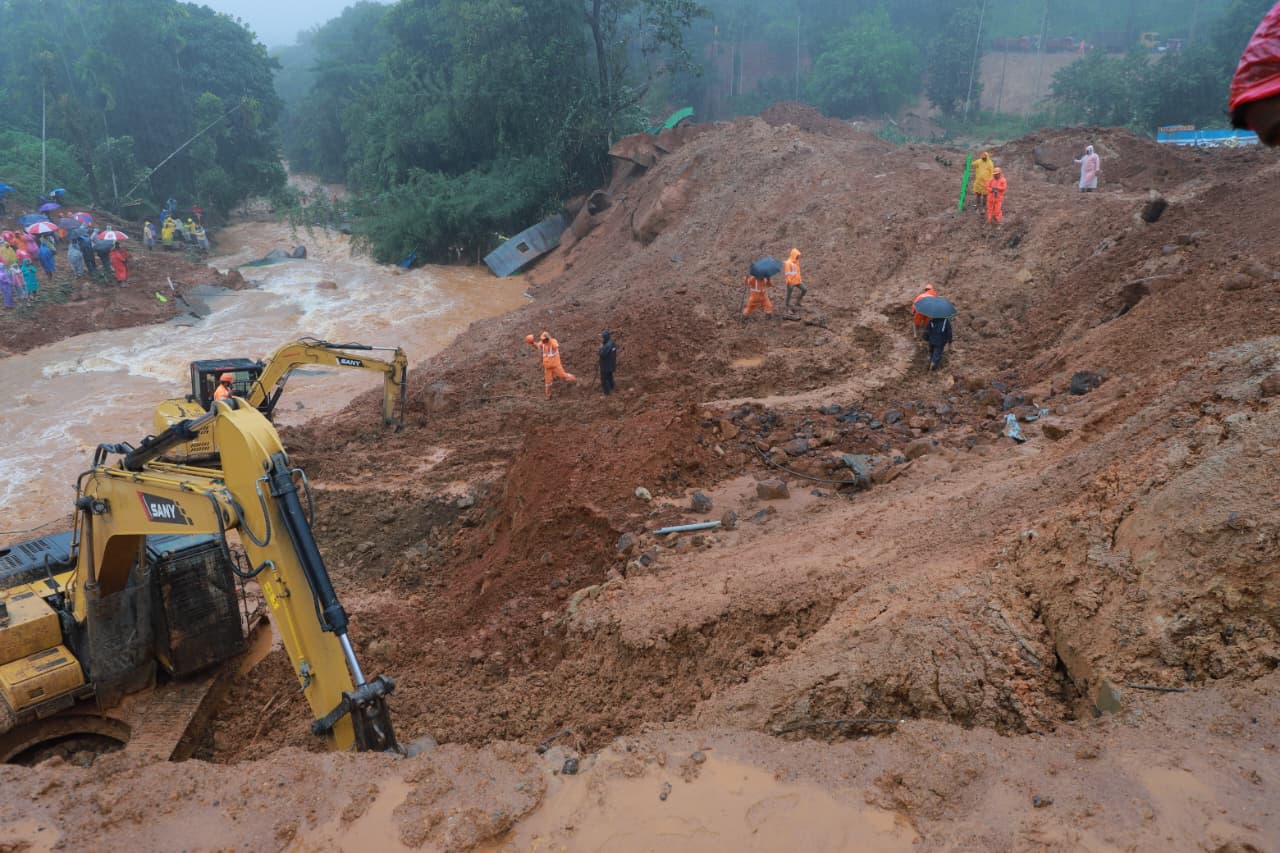 Wayanad tragedy: Rs 5 lakh solatium announced, search for missing 5 enters Day 3