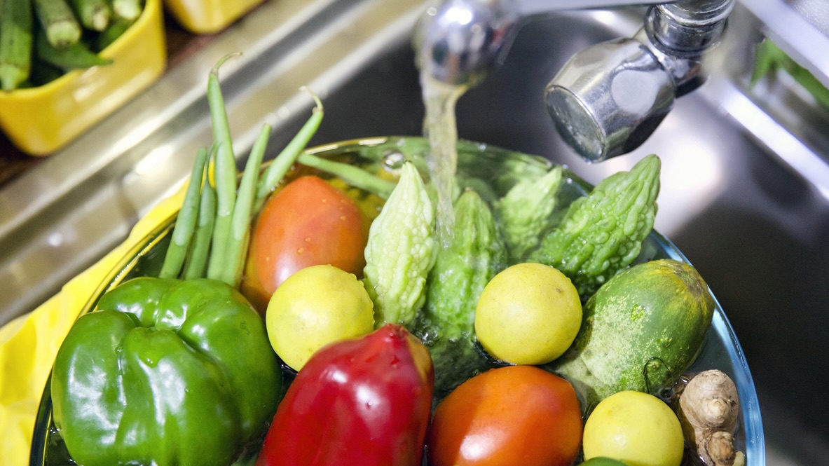 Telangana leads India in fruit and vegetable samples above pesticide limits; Karnataka distant second