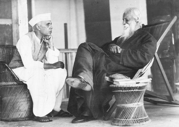Jawaharlal Nehru seen with Rabindranath Tagore in 1940