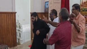 Orthodox-Jacobite clash flares up in Ernakulam, priests tussle near holy madbaha