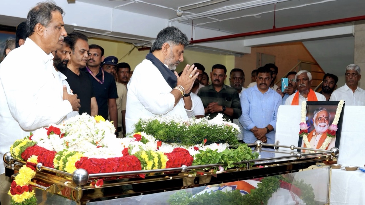 Tributes pour in for former Karnataka education minister BC Nagesh
