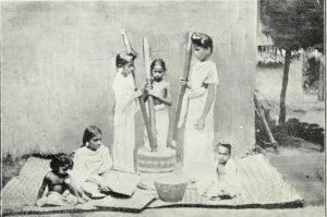 One of the photographs included in the Manual