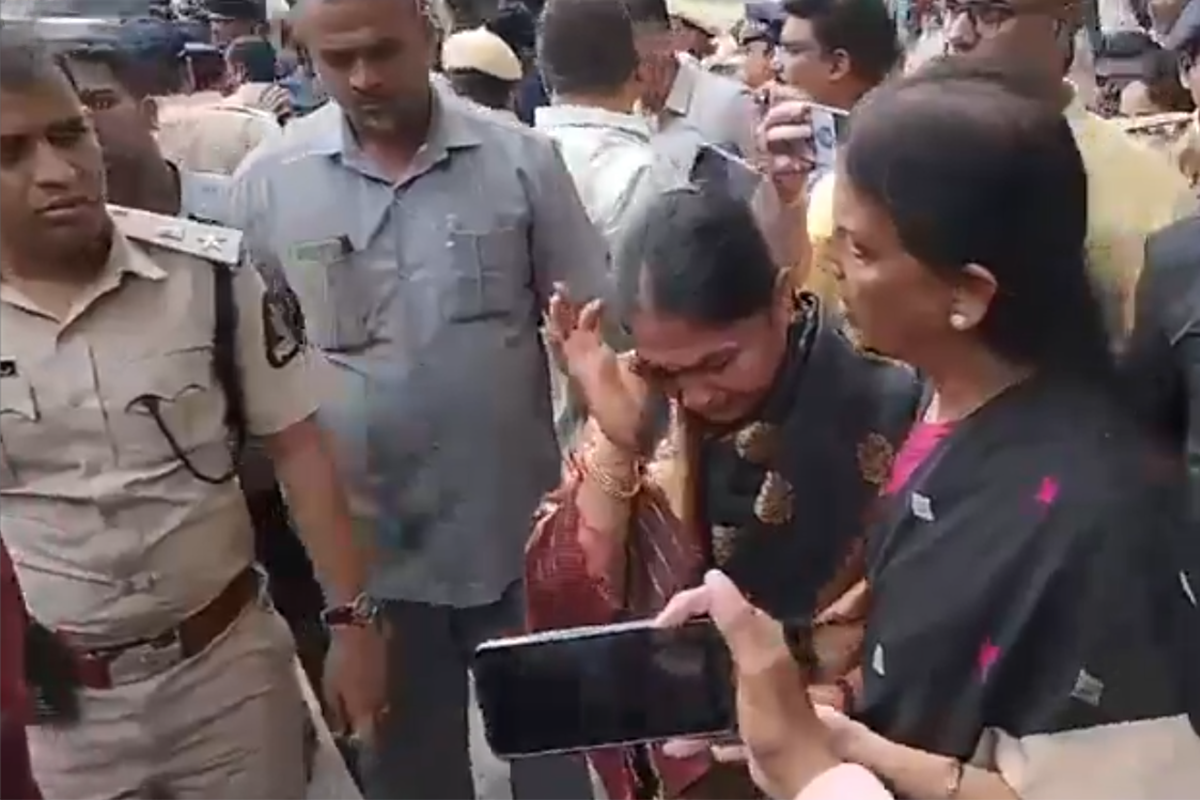 KTR slams Telangana police over alleged misbehaviour with women MLAs for “wearing black sarees”