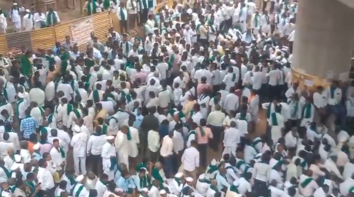 Sugarcane farmers' protest in Hubballi on Tuesday.